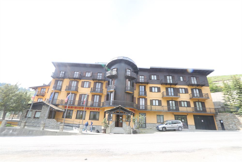 Hotel Belvedere Sestriere Exterior photo